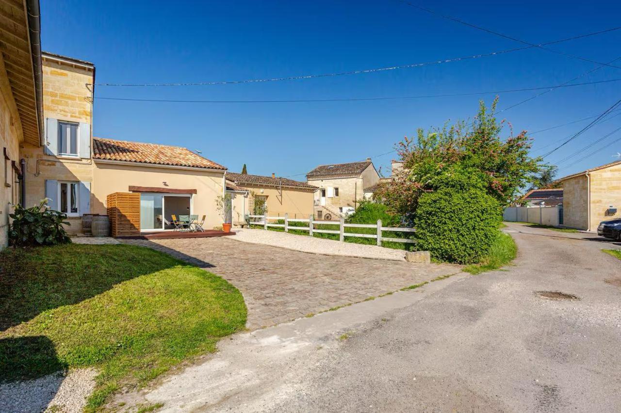 Guesthouse Les Maurins Saint-Sulpice-de-Faleyrens Kültér fotó